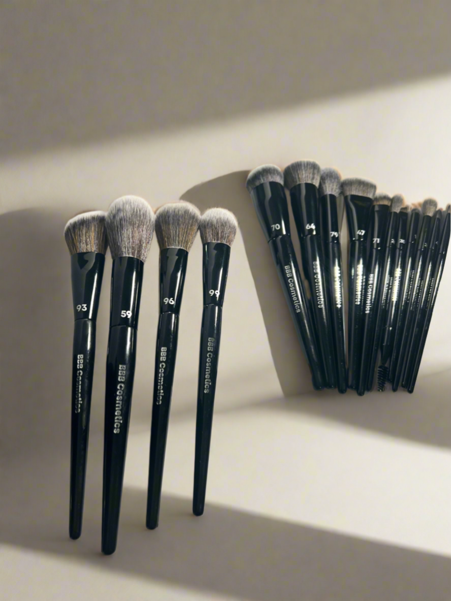 Makeup Brush Set - & Travel Brush Holder