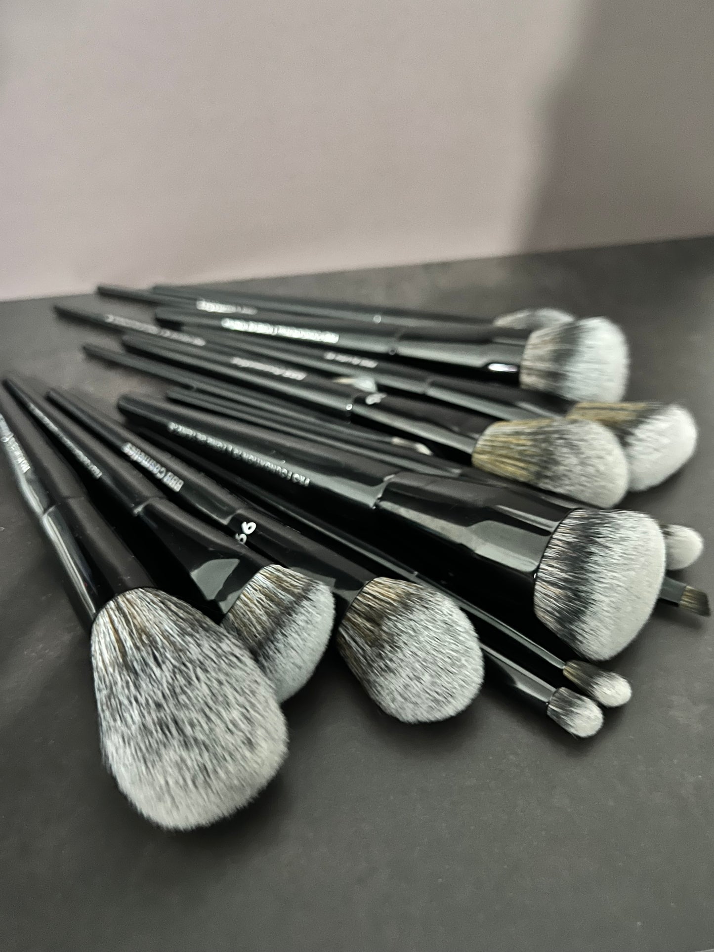 Makeup Brush Set - & Travel Brush Holder